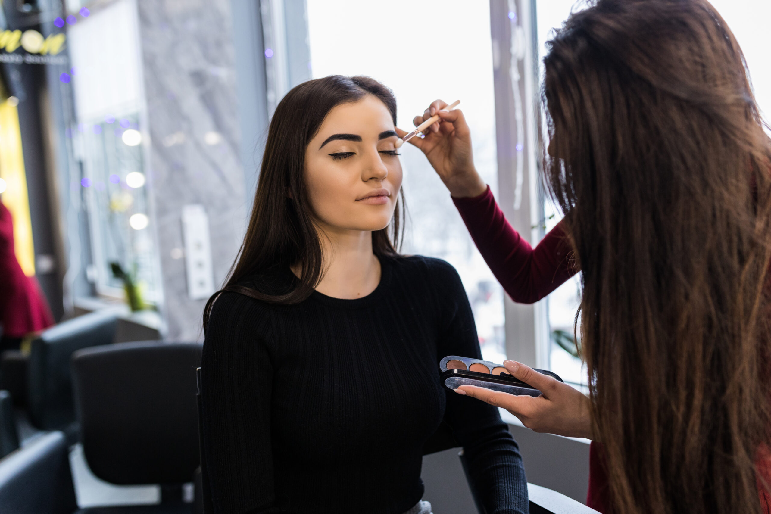 Unlock the Magic of Professional Makeup 11